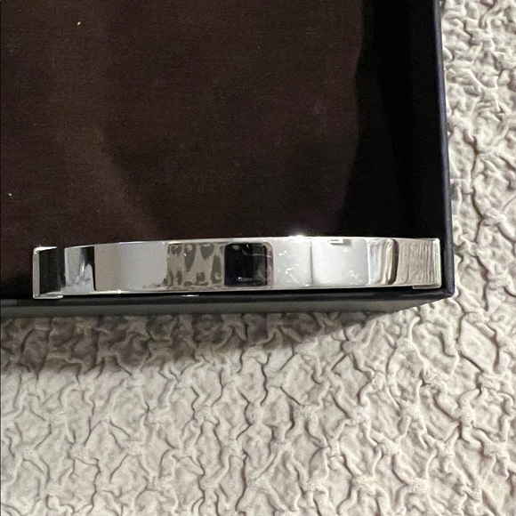 MICHAEL KORS RHINESTONE BRACELET - Picture 7 of 8